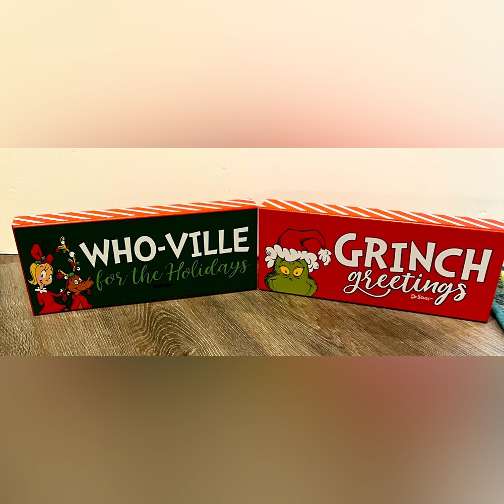 Cute Grinch Wooden Signs- Hobby Lobby Exclusive- Set of 2- NWT